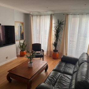 Apartment Paris Bastille near monument 3p 2 beds Space